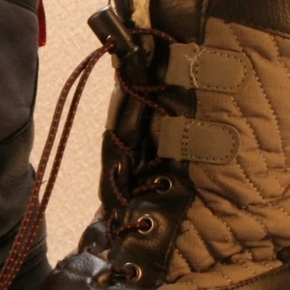 Cat & Jack Boys Thermolite Insulated Winter Boots Gray Black Size 4 Snow Kids